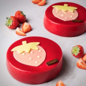 Verfijnde taarten - Vanille mousse en aardbei